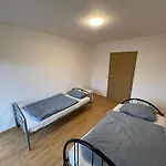 Bonn-Beuel Zentrale Ferienwohnung Mit Parkplaetzen